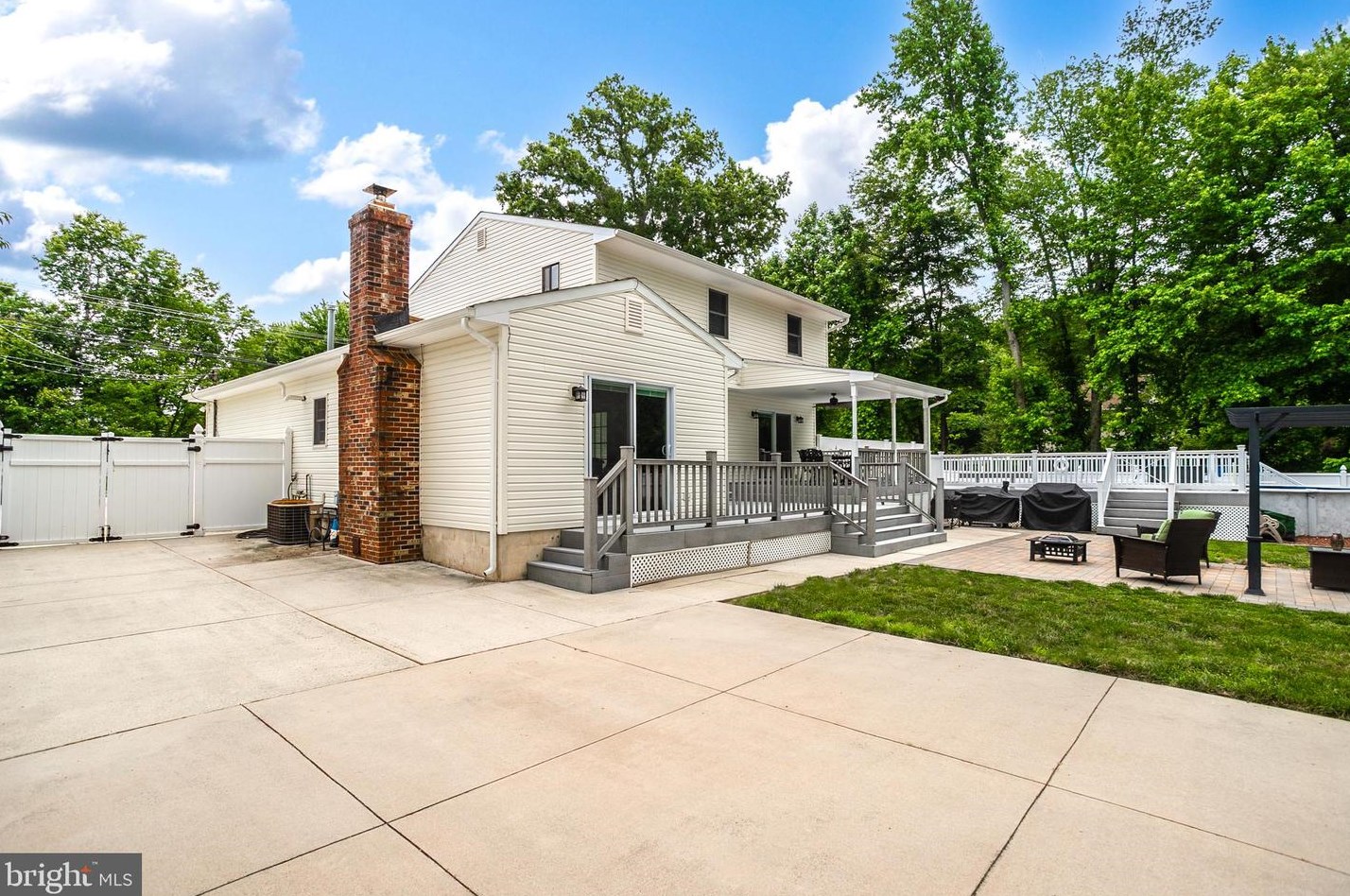 1904 Rancocas Rd, Burlington NJ 08016-3714 exterior