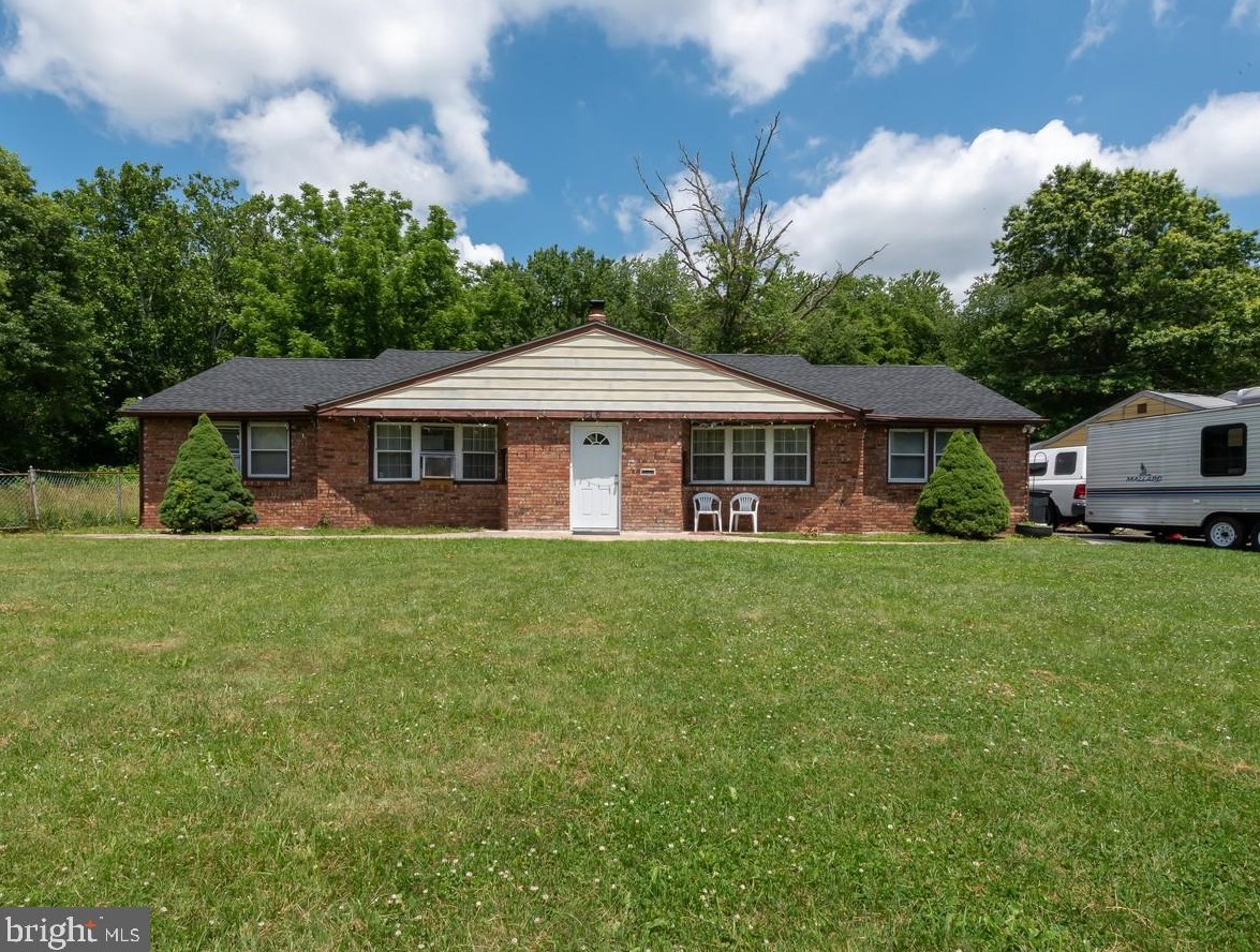176 Lemmon Ave, Pemberton, NJ 08068