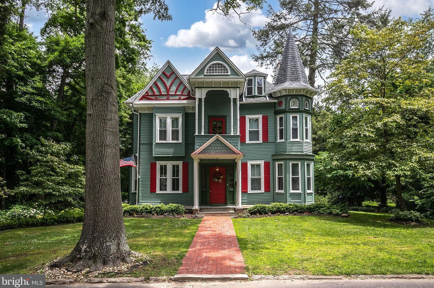 312 Cliff Ave, Beverly, NJ 08010-1409