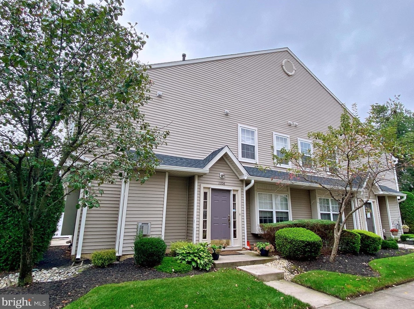 1104 Coventry Way, Mount Laurel, NJ 08054