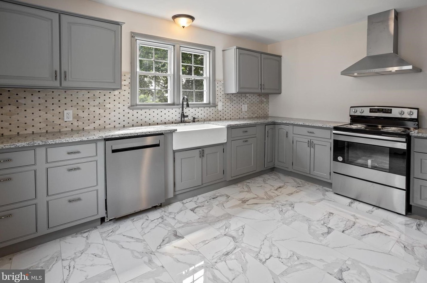 6 Daniel Ave, Chesterfield NJ  08515-2603 exterior