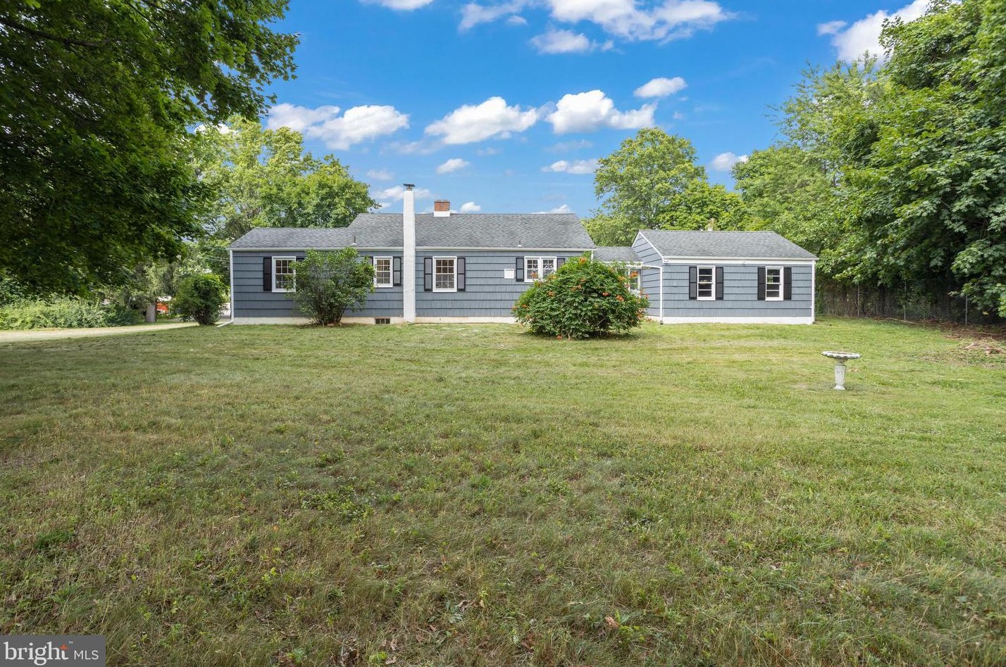 6 Daniel Ave, Chesterfield NJ  08515-2603 exterior