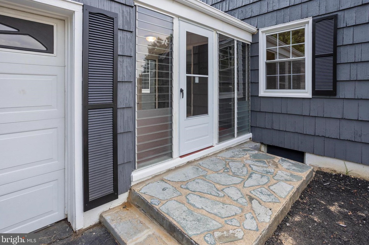 6 Daniel Ave, Chesterfield NJ  08515-2603 exterior