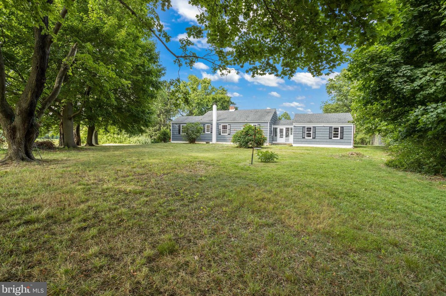 6 Daniel Ave, Chesterfield NJ  08515-2603 exterior