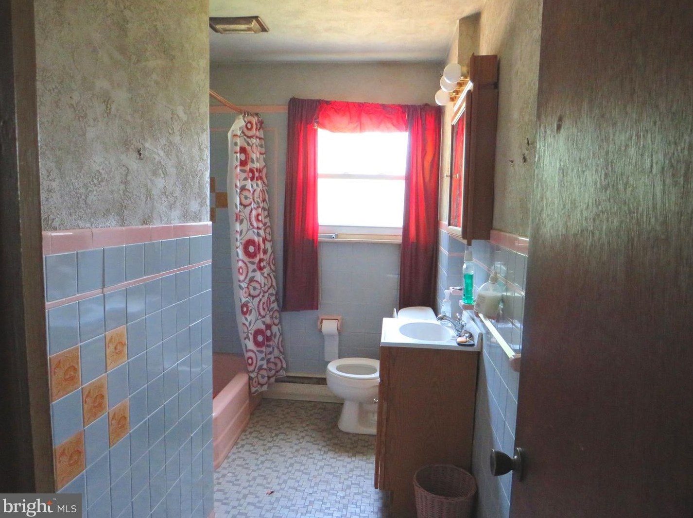 408 Gln Ave, Moorestown NJ 08057-1760 exterior