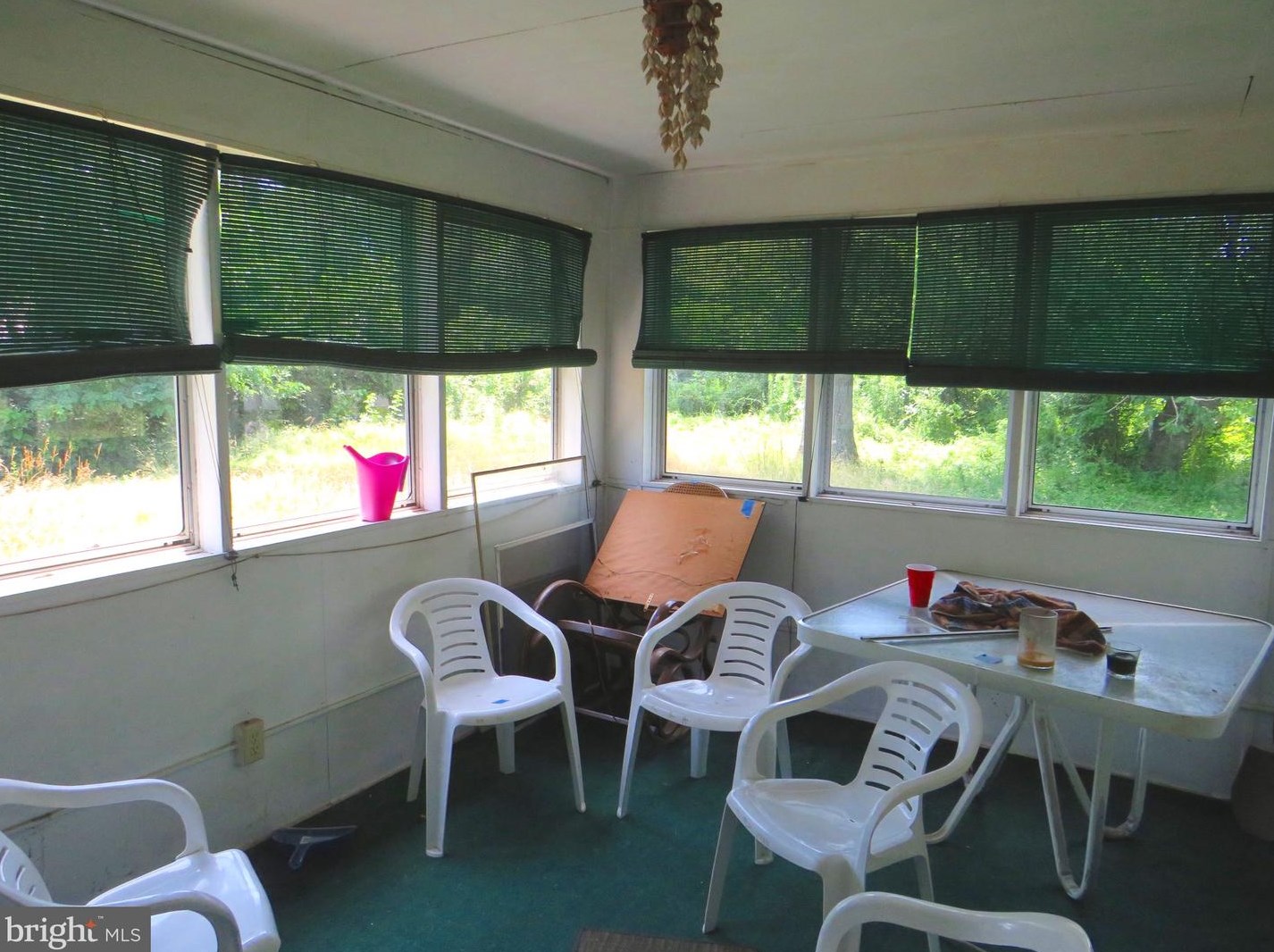 408 Gln Ave, Moorestown NJ 08057-1760 exterior