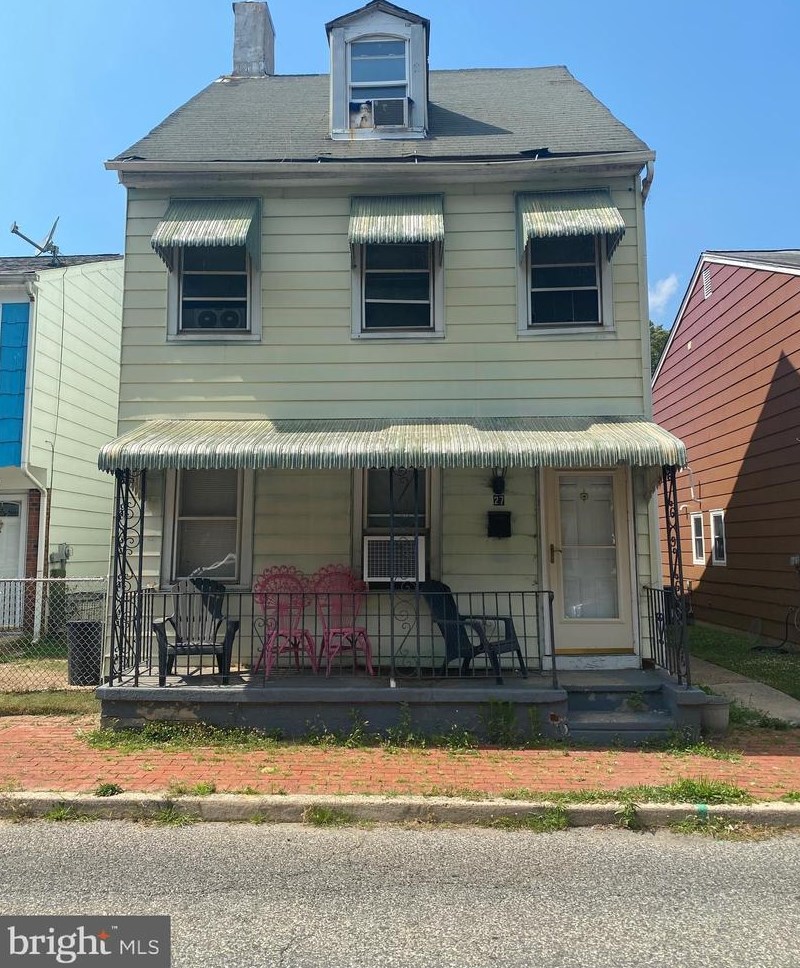 27 W Pearl St, Burlington, NJ 08016
