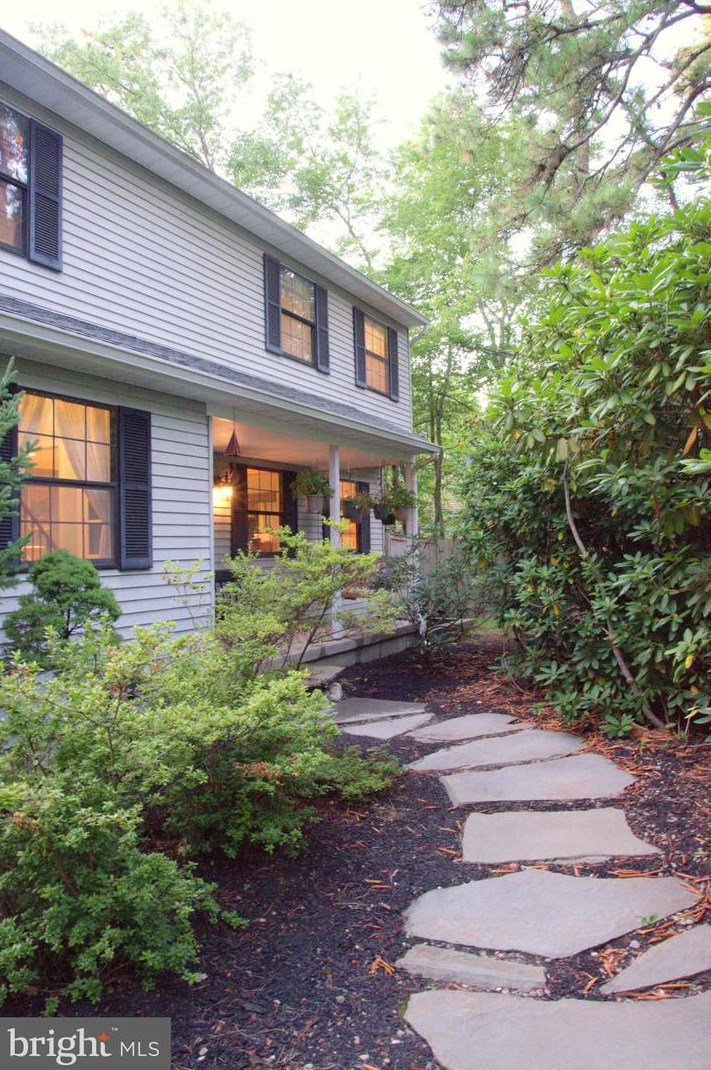 207 Falls Ct, Medford, NJ 08055