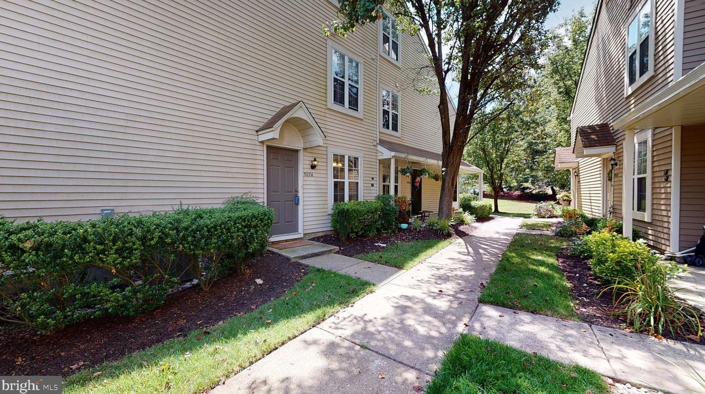507 Ralston Dr, Mount Laurel, NJ 08054-3388