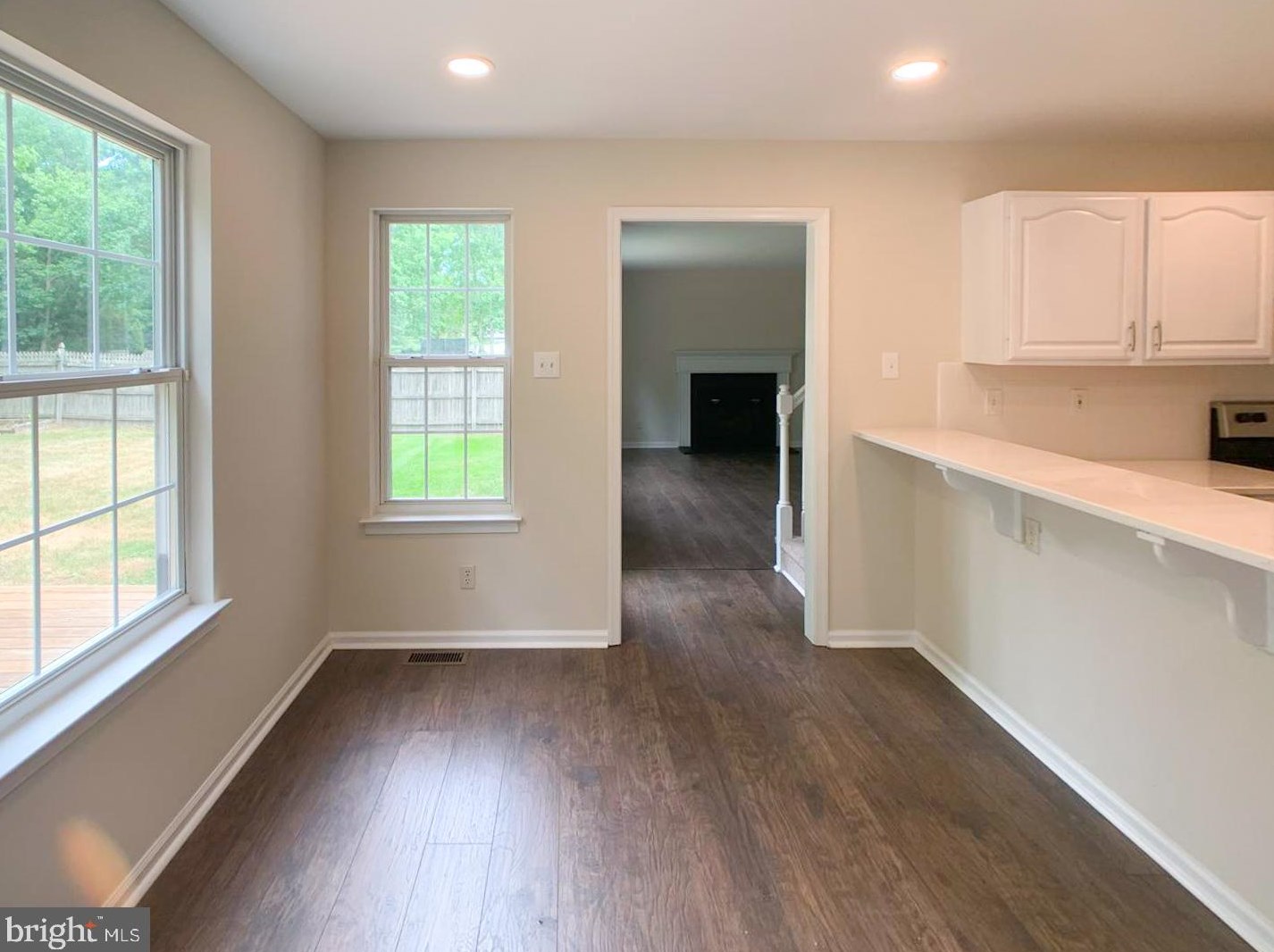 18 White Pne Dr, Medford NJ  08055-9340 exterior