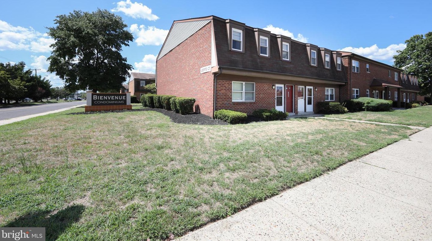 1244 Liberte Ct, Burlington, NJ 08016