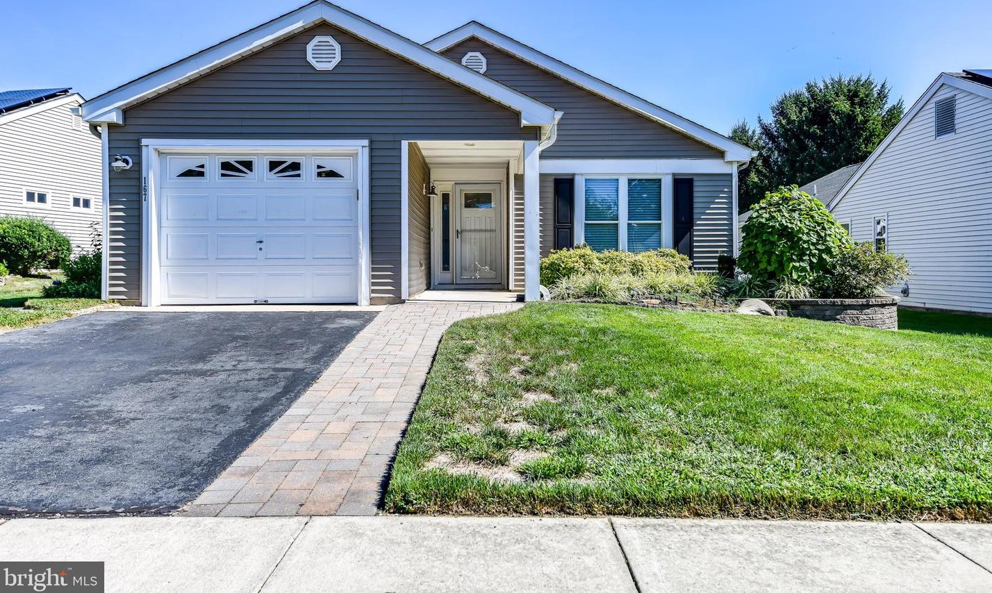 167 Buckingham Dr, Southampton, NJ 08088-1243
