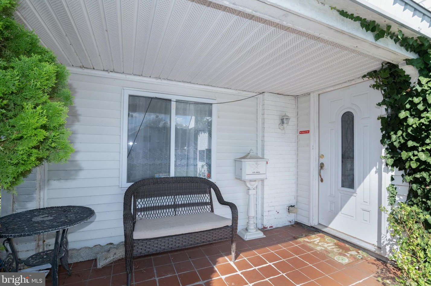 59 Peppermint Ln, Willingboro, NJ 08046