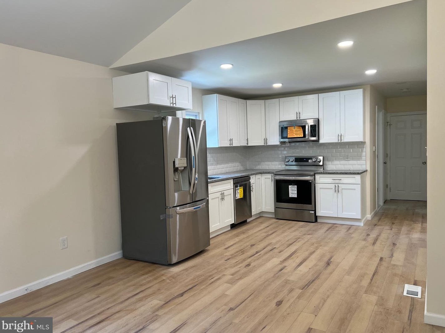 207 Spruce Trl, Browns Mills, NJ 08015