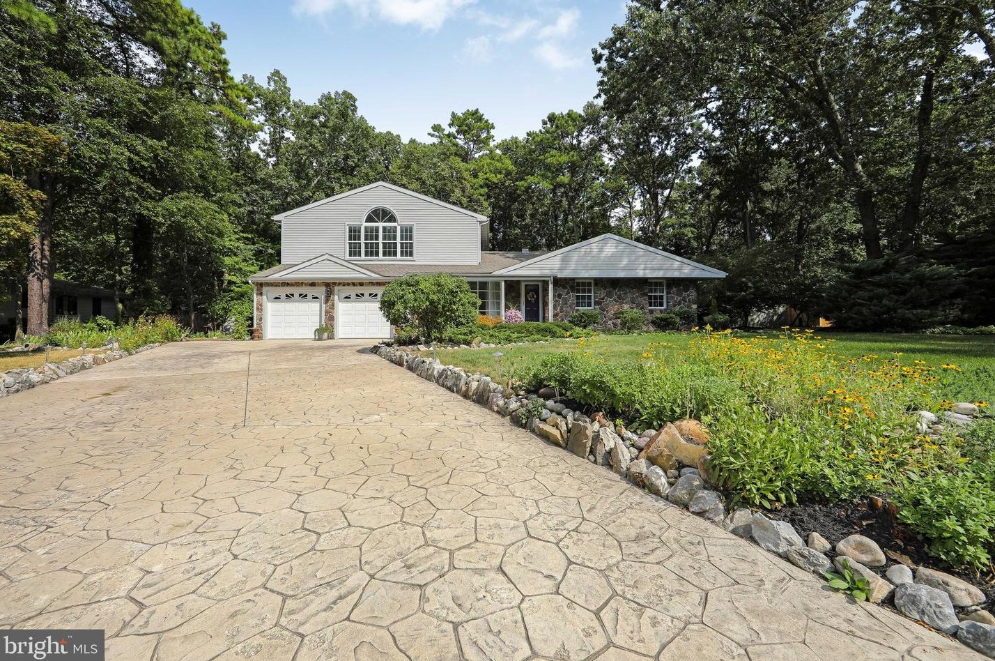 39 Tallowood Dr, Medford, NJ 08055-9178