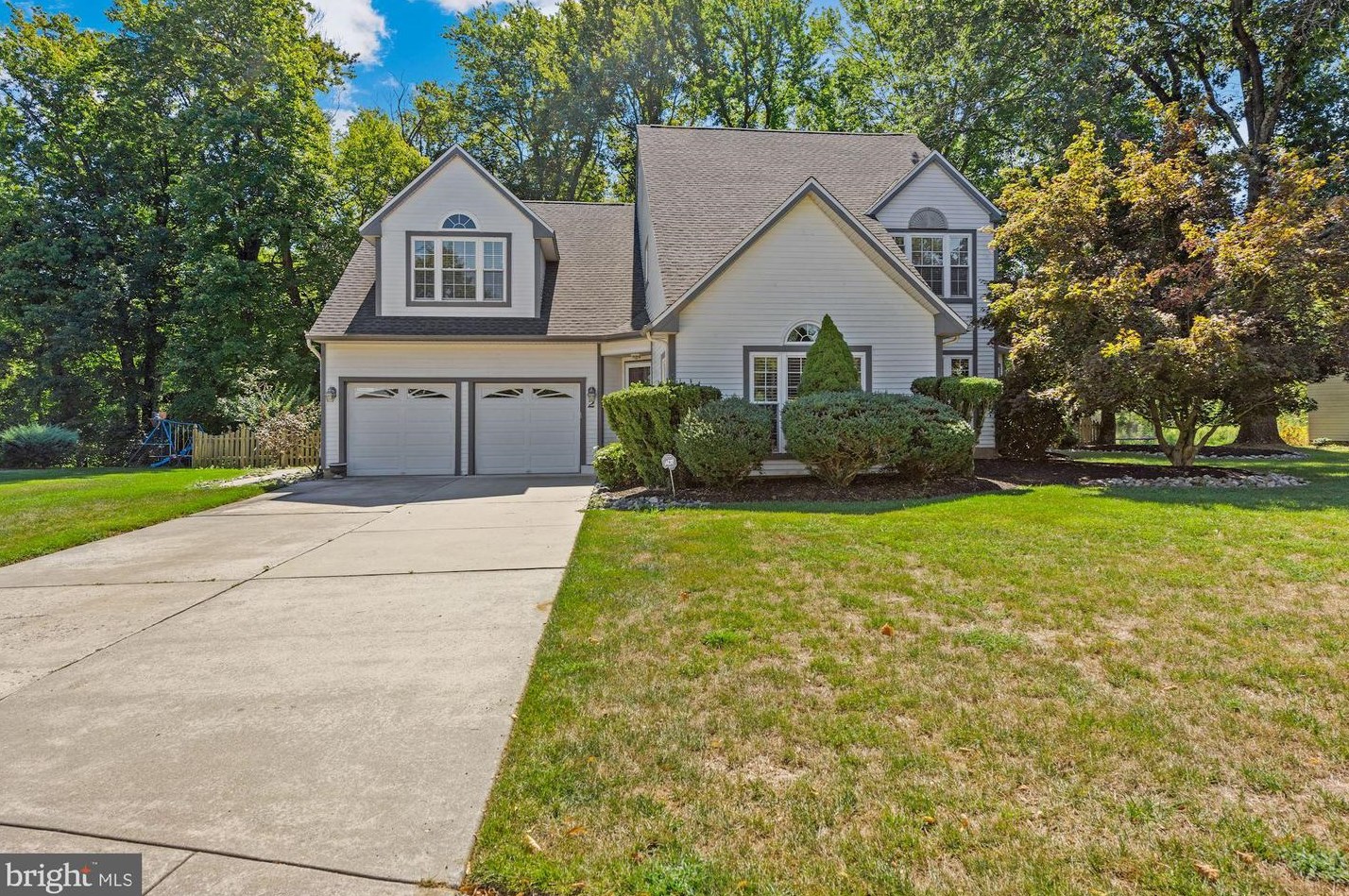 2 Winterberry Ct, Mount Laurel, NJ 08054-3256