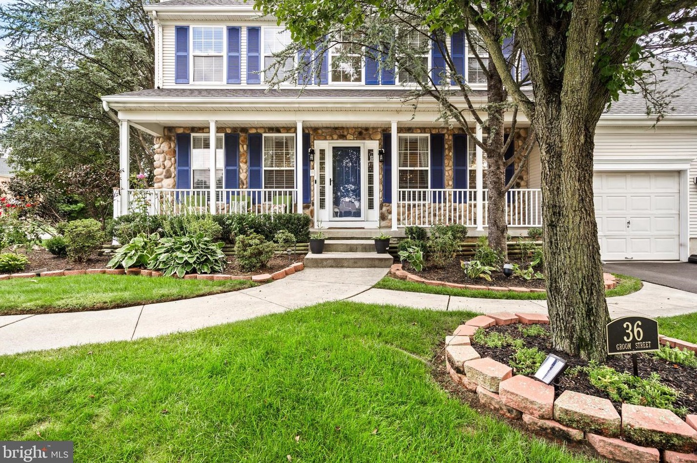 36 Groom St, Burlington, NJ 08016-3074
