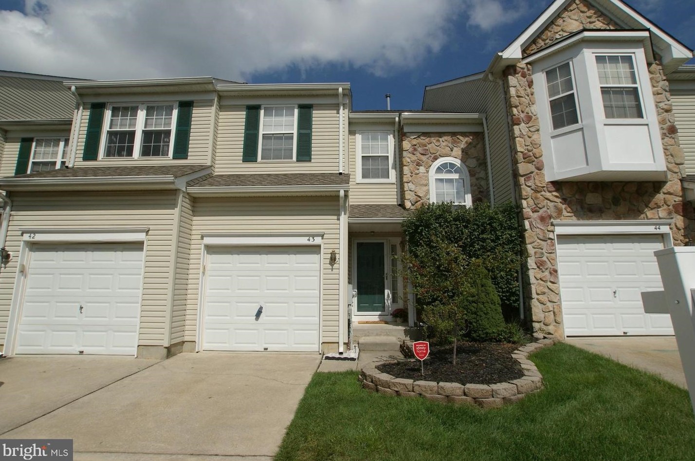 43 Dorset Ct, Chesterfield, NJ 08505-3179