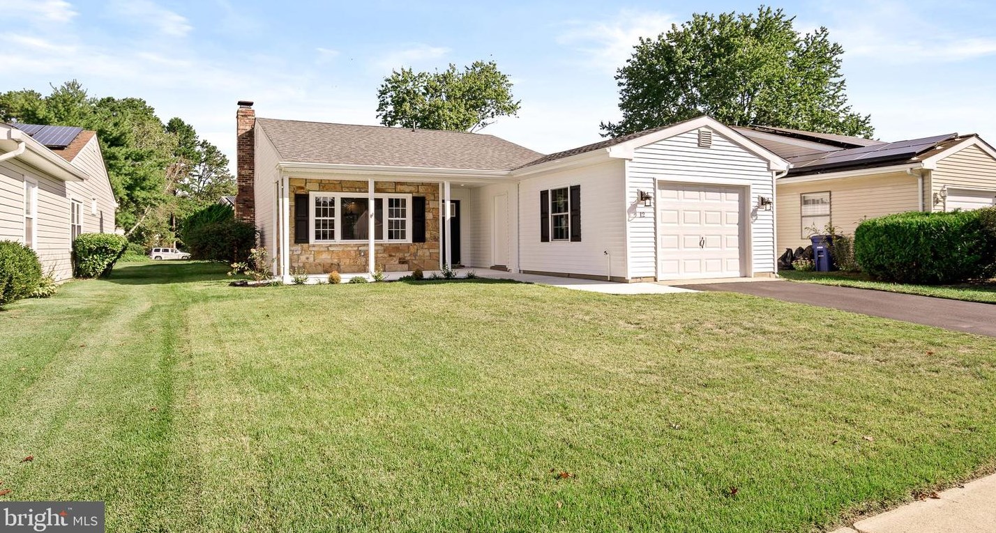 12 Sheffield Pl, Southampton, NJ 08088-1307