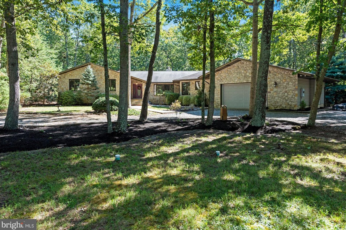 410 Pricketts Mill Rd, Southampton, NJ 08088-9017