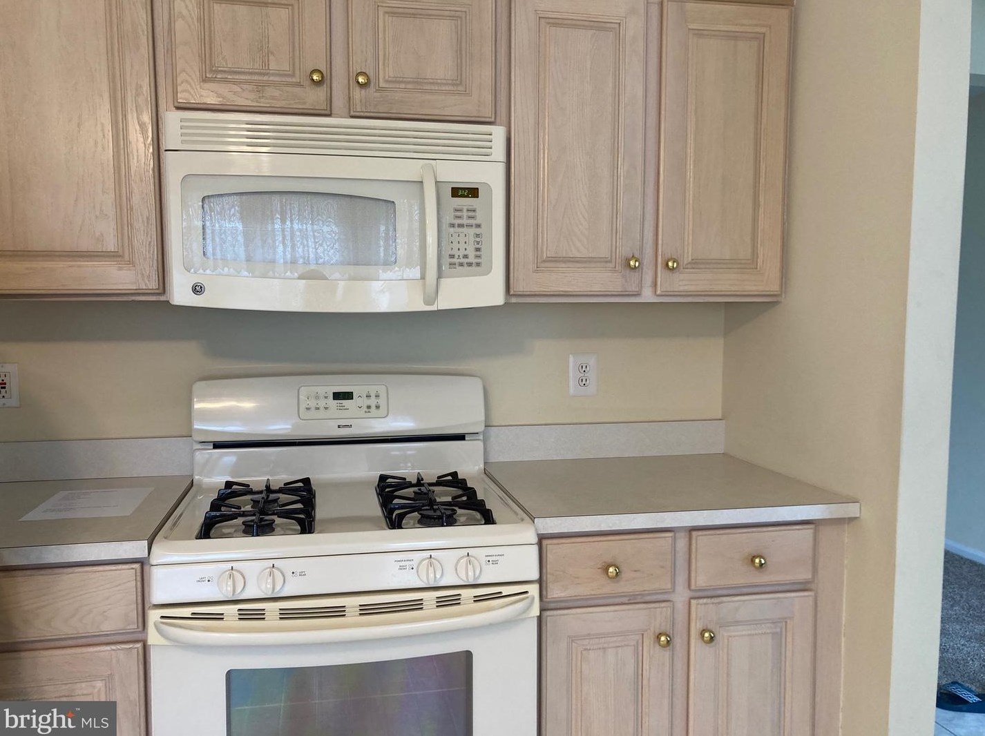 25 Clifford Ct, Mount Laurel, NJ 08054