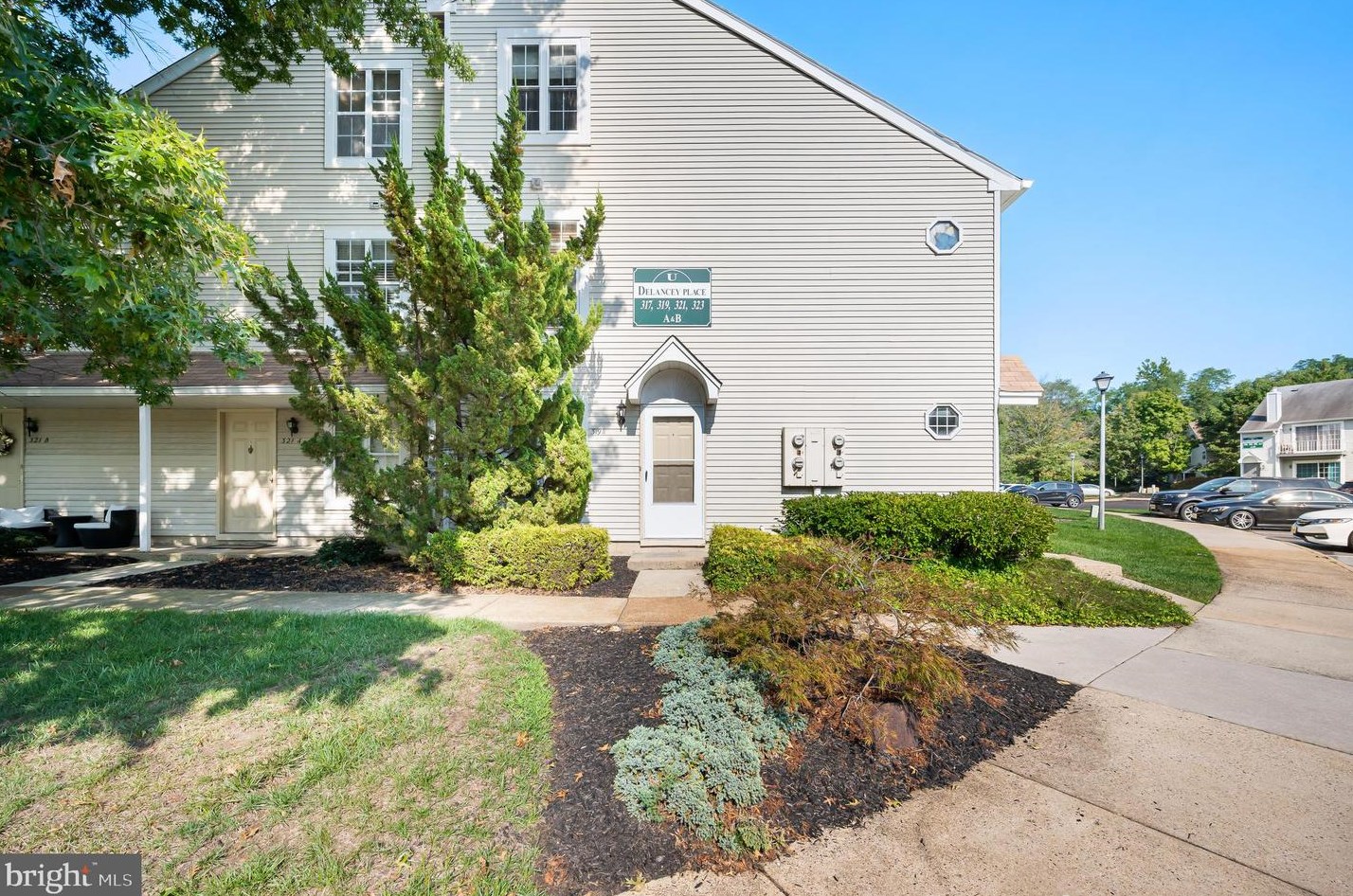 319 Delancey Pl, Mount Laurel NJ  08054-3165 exterior