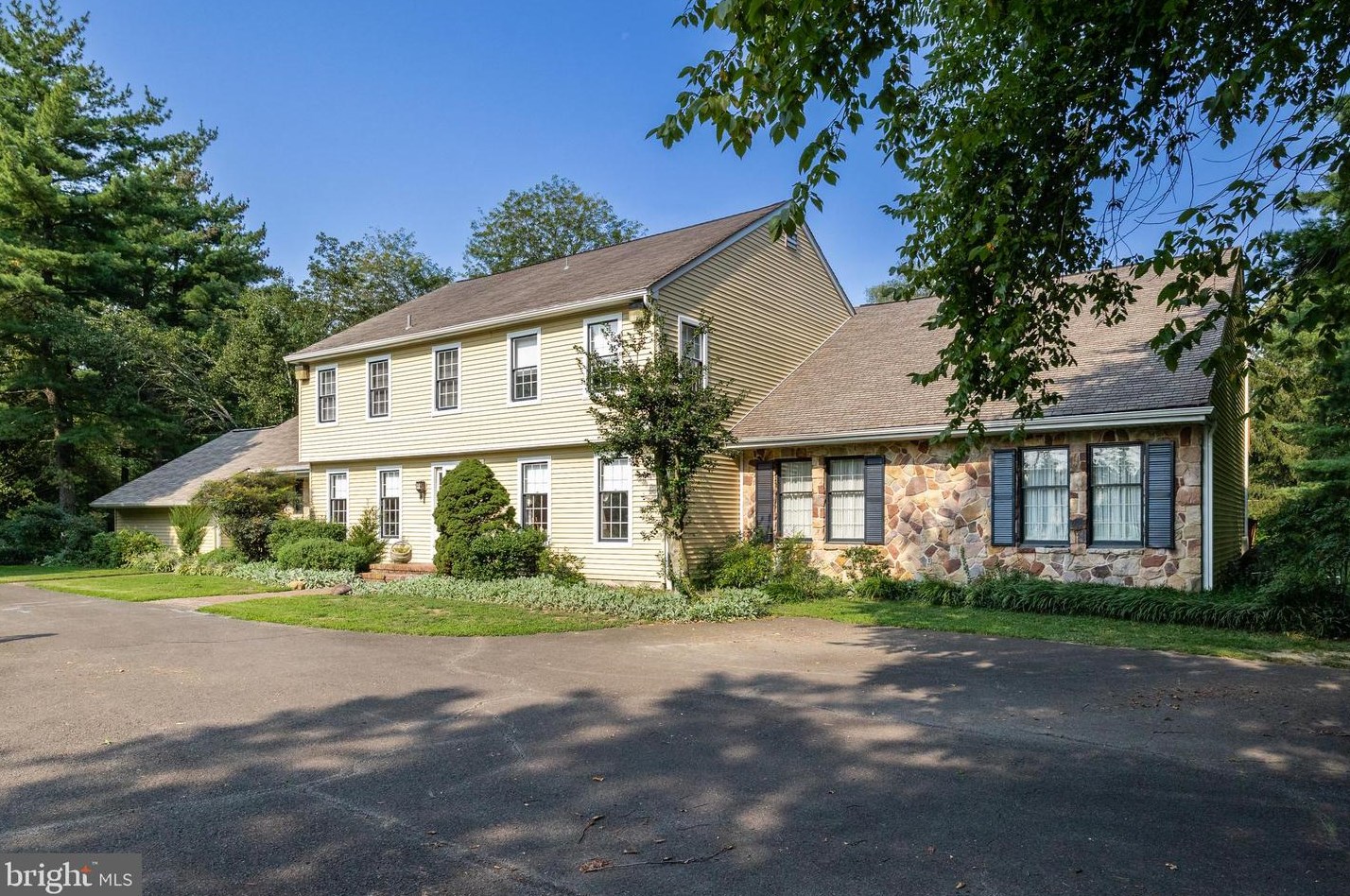 327 Tom Brown Rd, Moorestown, NJ 08057