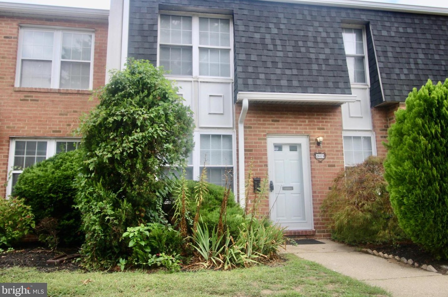 2073 Harbour Dr, Palmyra, NJ 08065