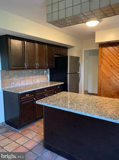 42 Hepburn Ln, Willingboro, NJ 08046