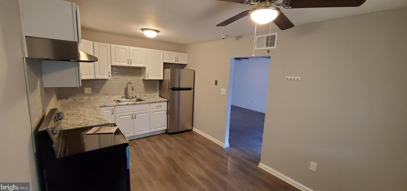 1253 Liberte Ct, Burlington NJ  08016-2267 exterior