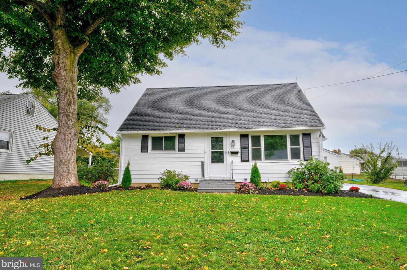 69 Charles Bossert Dr, Chesterfield NJ  08505-2750 exterior