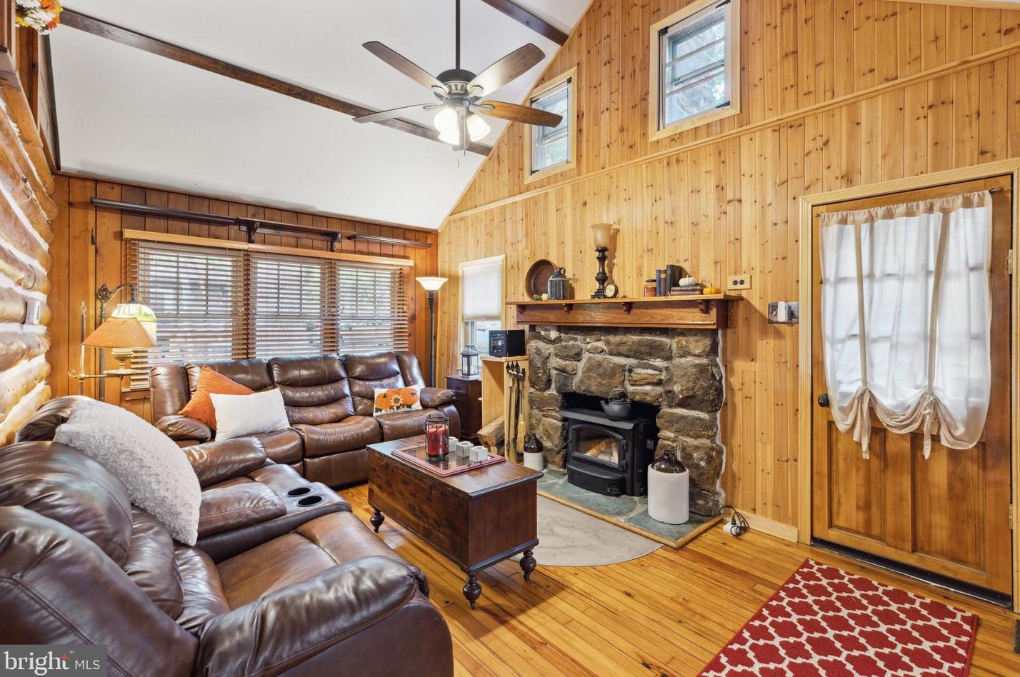 102 Rancocas Blvd, Mount Laurel, NJ 08054-2061