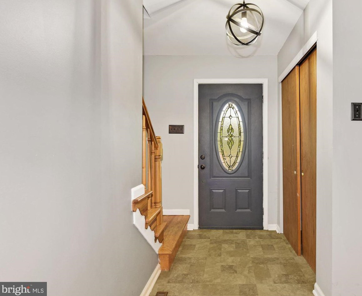 10 Malone Rd, Southampton, NJ 08088-9314