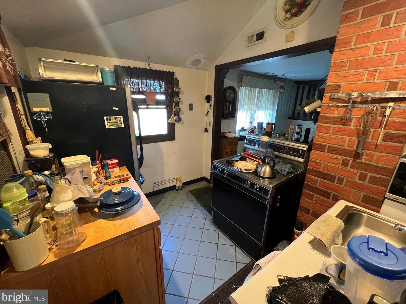 13 Vincentown Pemberton Rd, Pemberton, NJ 08068-1751