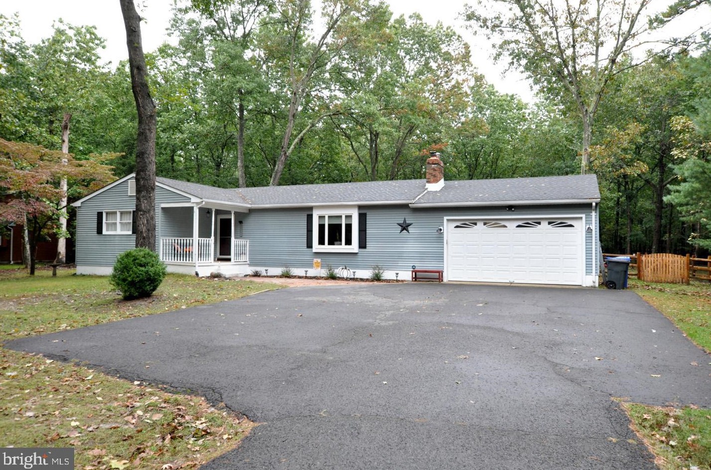 219 Oak Ln, Southampton, NJ 08088