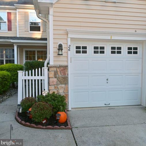 26 Crows Nest Ct, Mount Laurel, NJ 08054-6109