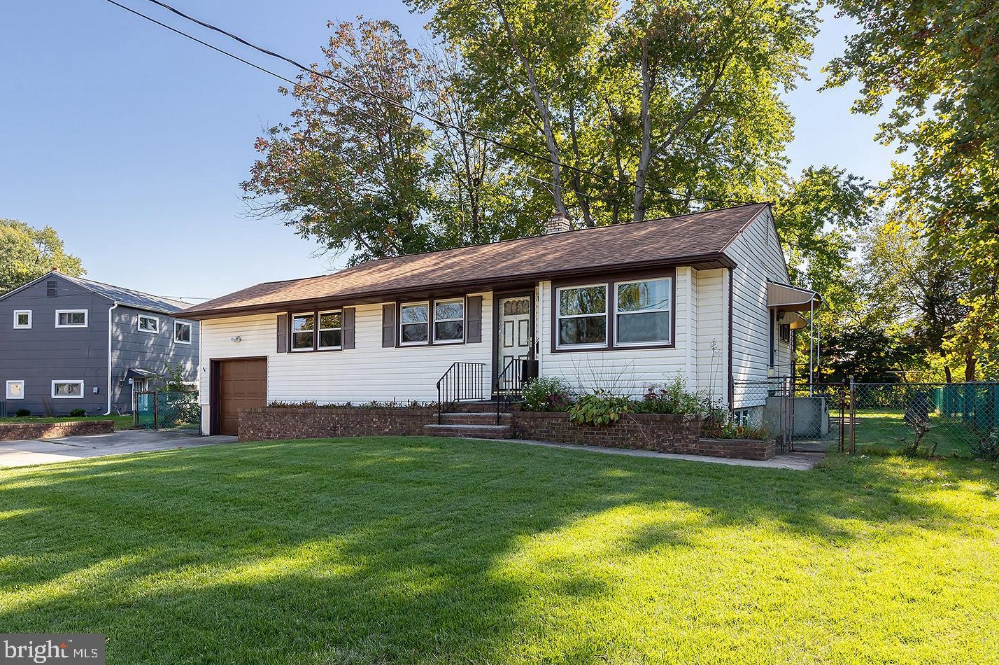 320 N Garden Blvd, Beverly, NJ 08010