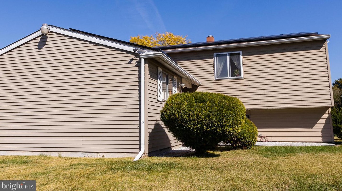 235 Rutgers Ave, Pemberton, NJ 08068-1724