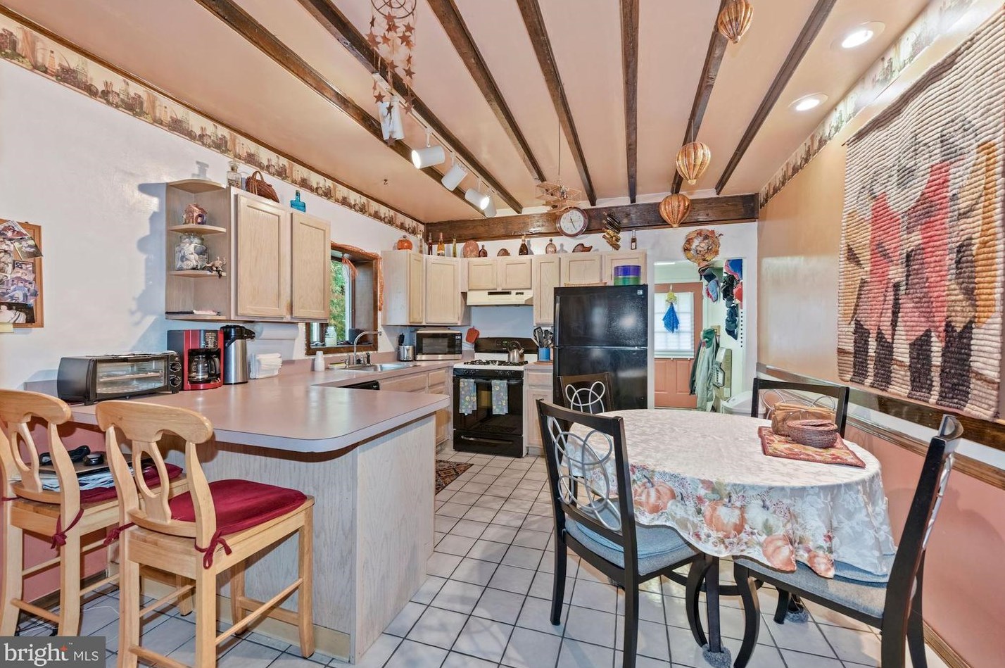 313 Linden St, Moorestown NJ 08057-3623 exterior