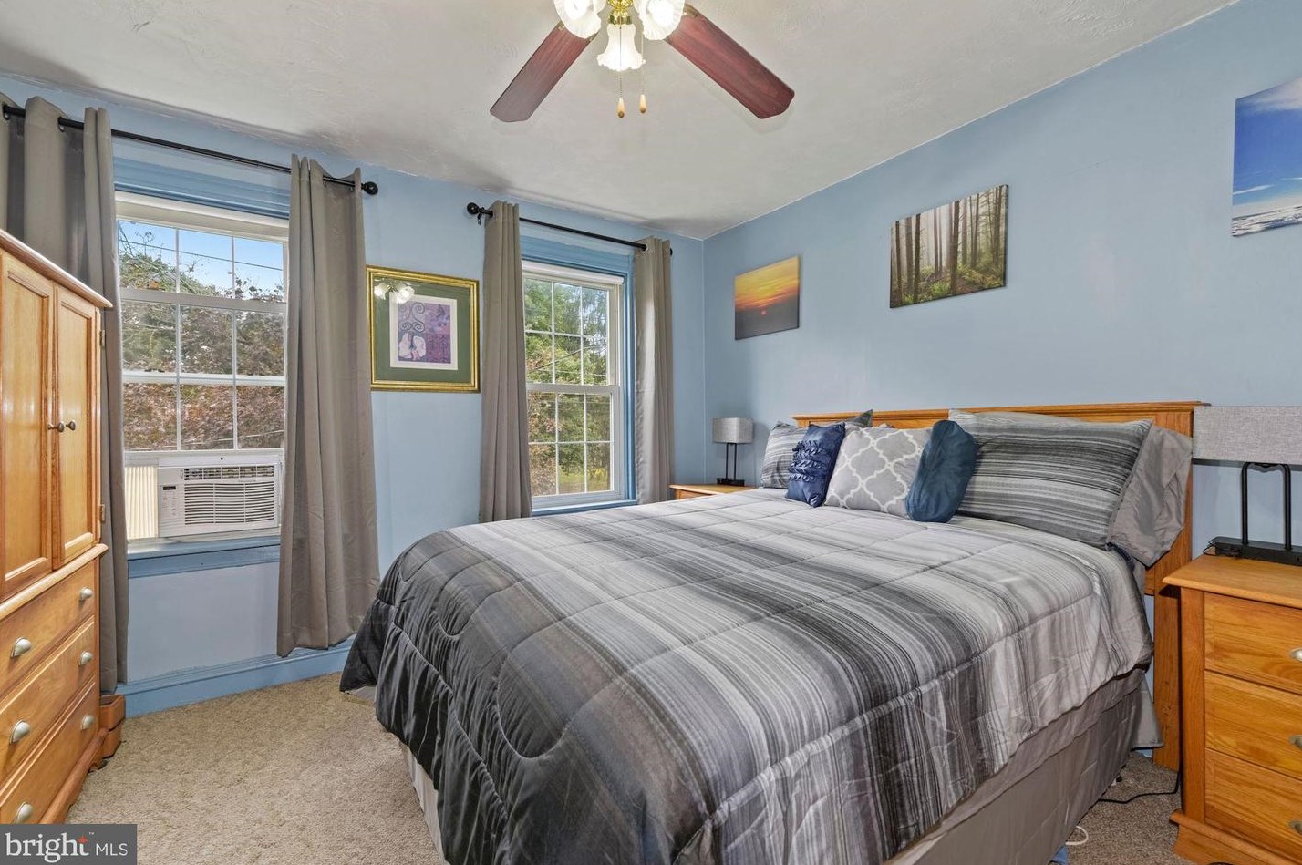 313 Linden St, Moorestown NJ 08057-3623 exterior