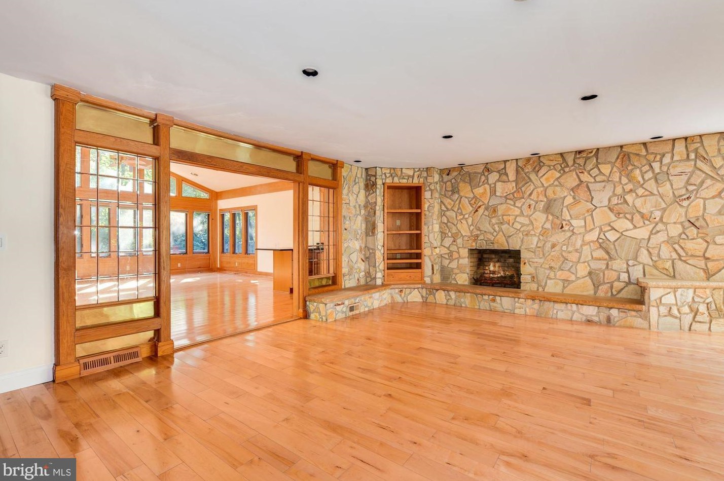 206 Frst Ave, Medford NJ 08055-3443 exterior