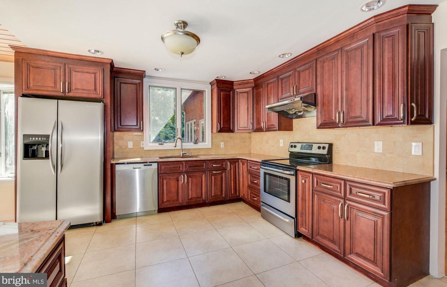 206 Frst Ave, Medford NJ 08055-3443 exterior