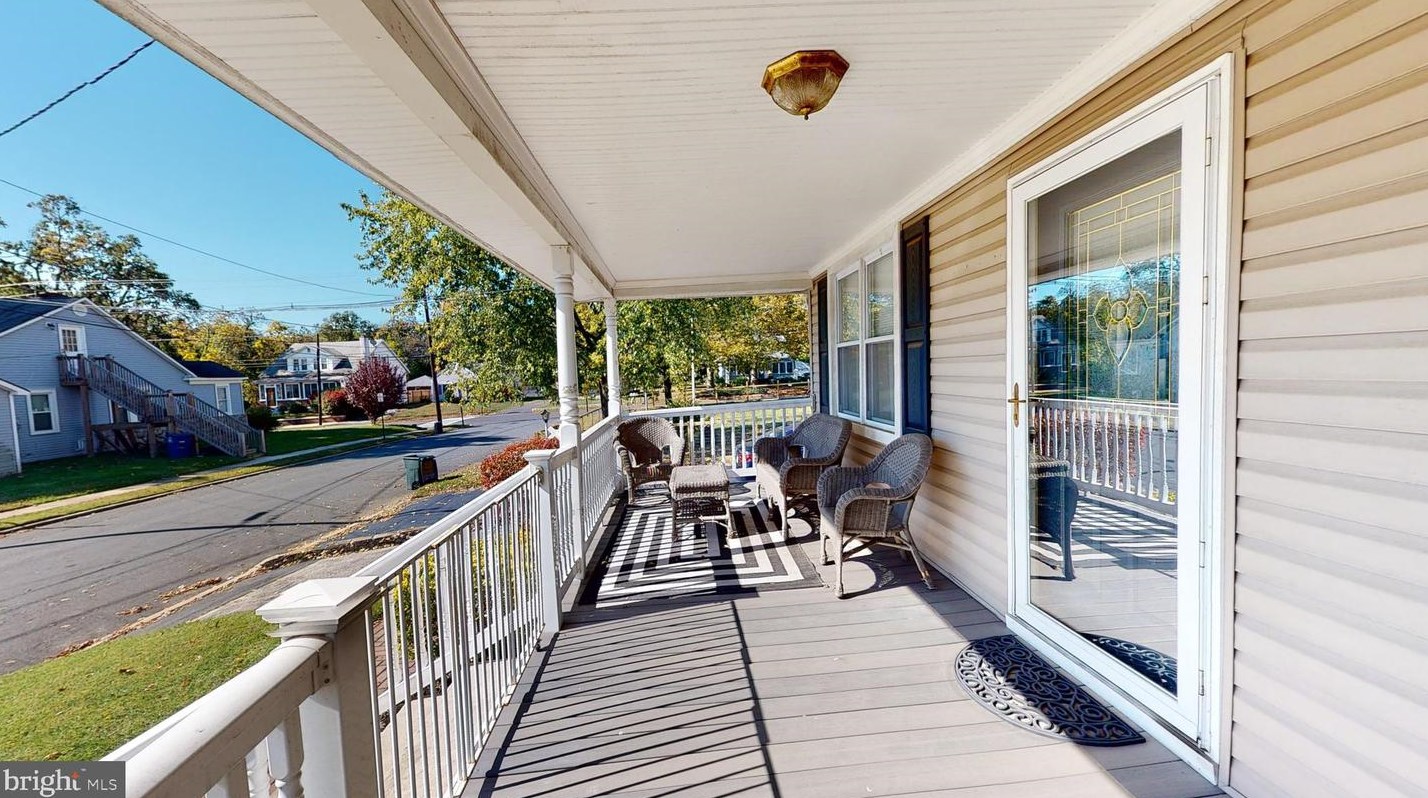 12 Dresser Ave, Burlington, NJ 08016-3717