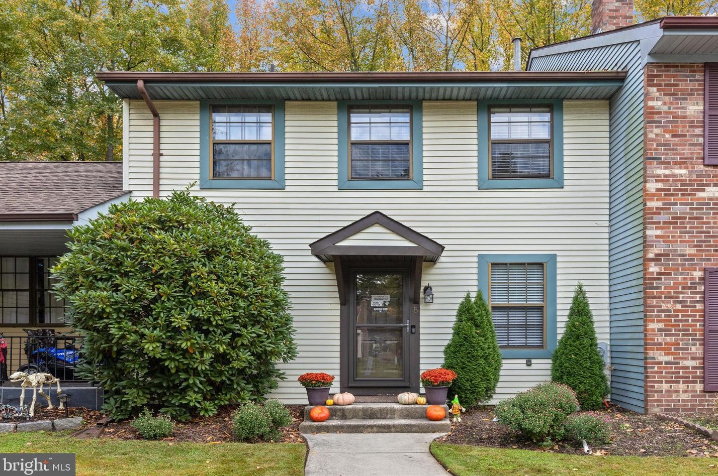 5 Fawnhollow Ct, Medford, NJ 08055-9354