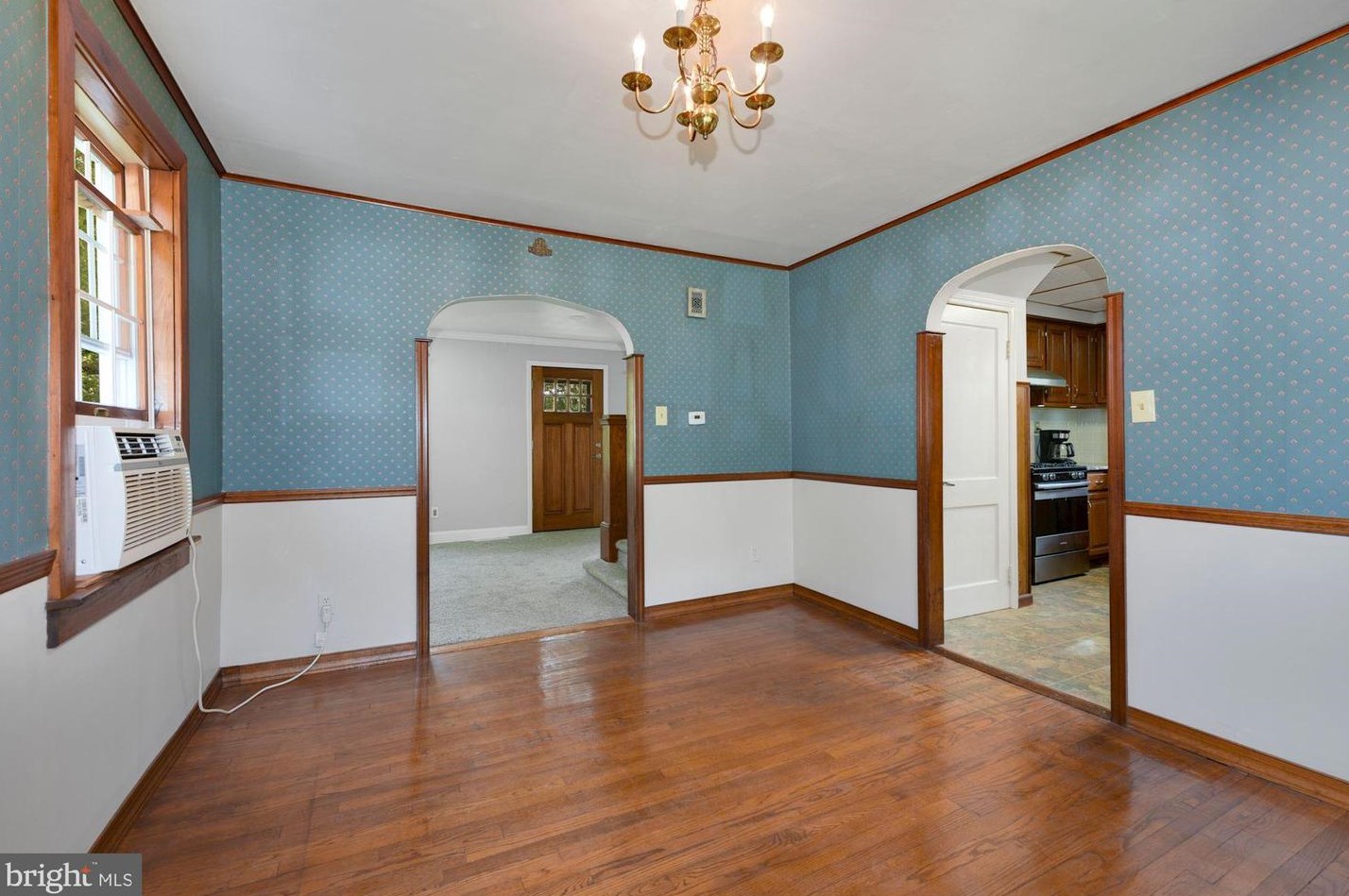 27 Harding Ave, Moorestown NJ 08057-1014 exterior