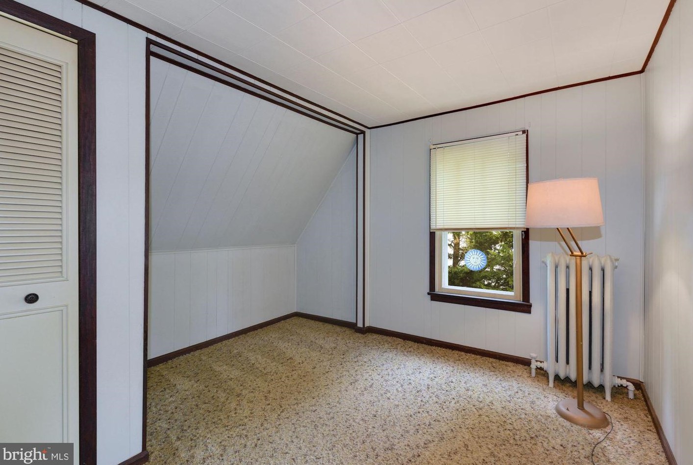 27 Harding Ave, Moorestown NJ 08057-1014 exterior