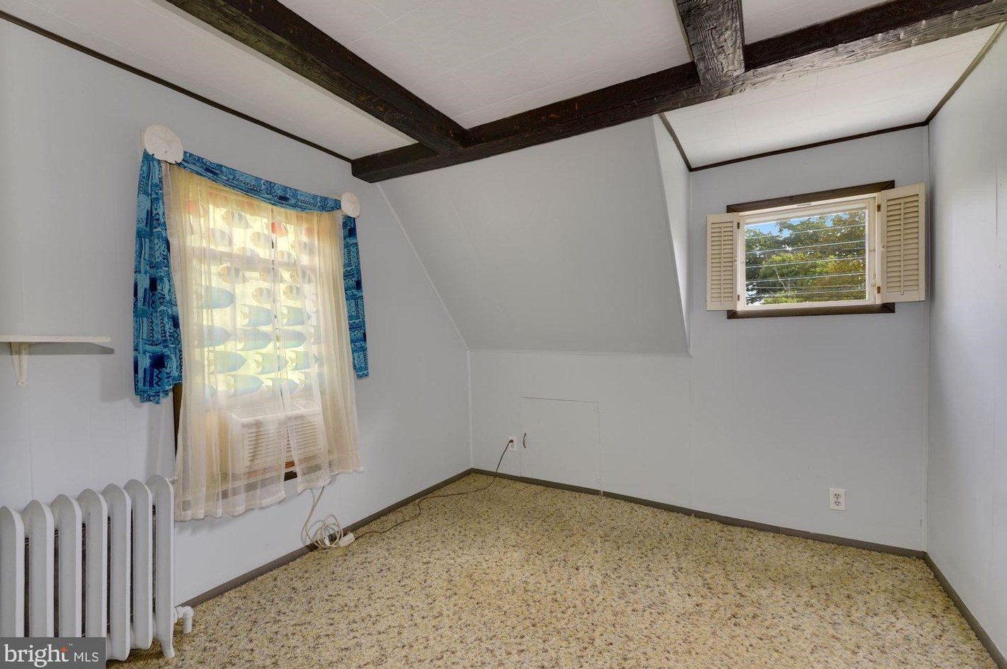 27 Harding Ave, Moorestown NJ 08057-1014 exterior