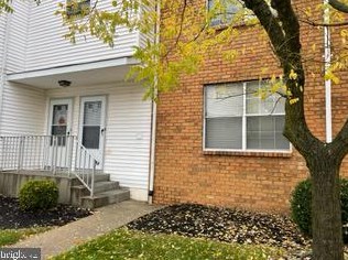 914 Woodchip Rd, Lumberton Township, NJ 08048