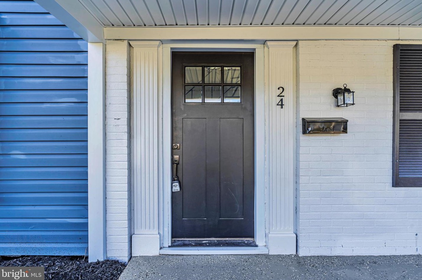 24 Perennial Ln, Willingboro, NJ 08046