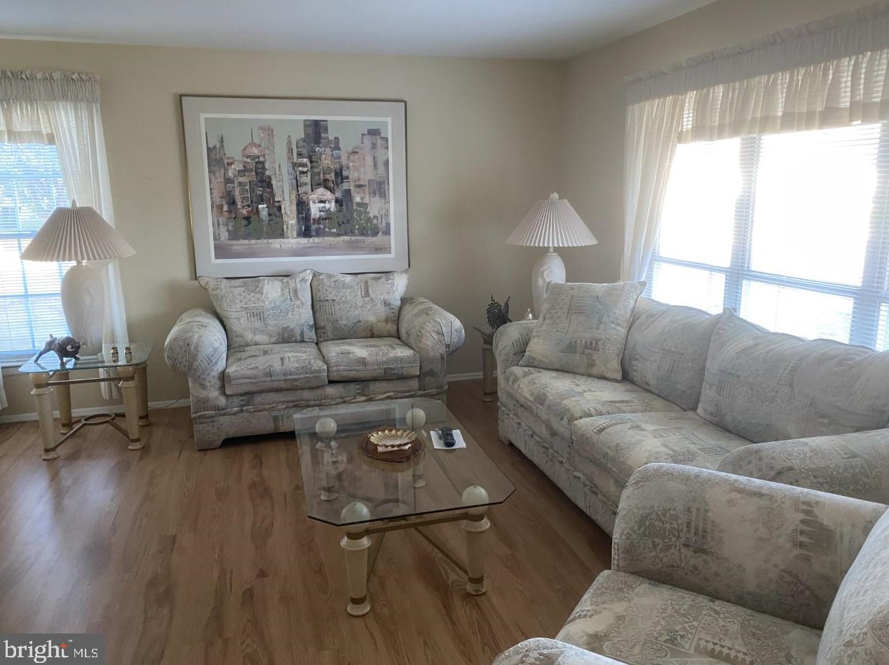 17 Norwich Ln, Southampton, NJ 08088-1016